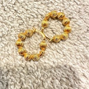 60% off Authentic Tory Burch ROXANNE FLUTED BEAD HOOP EARRING